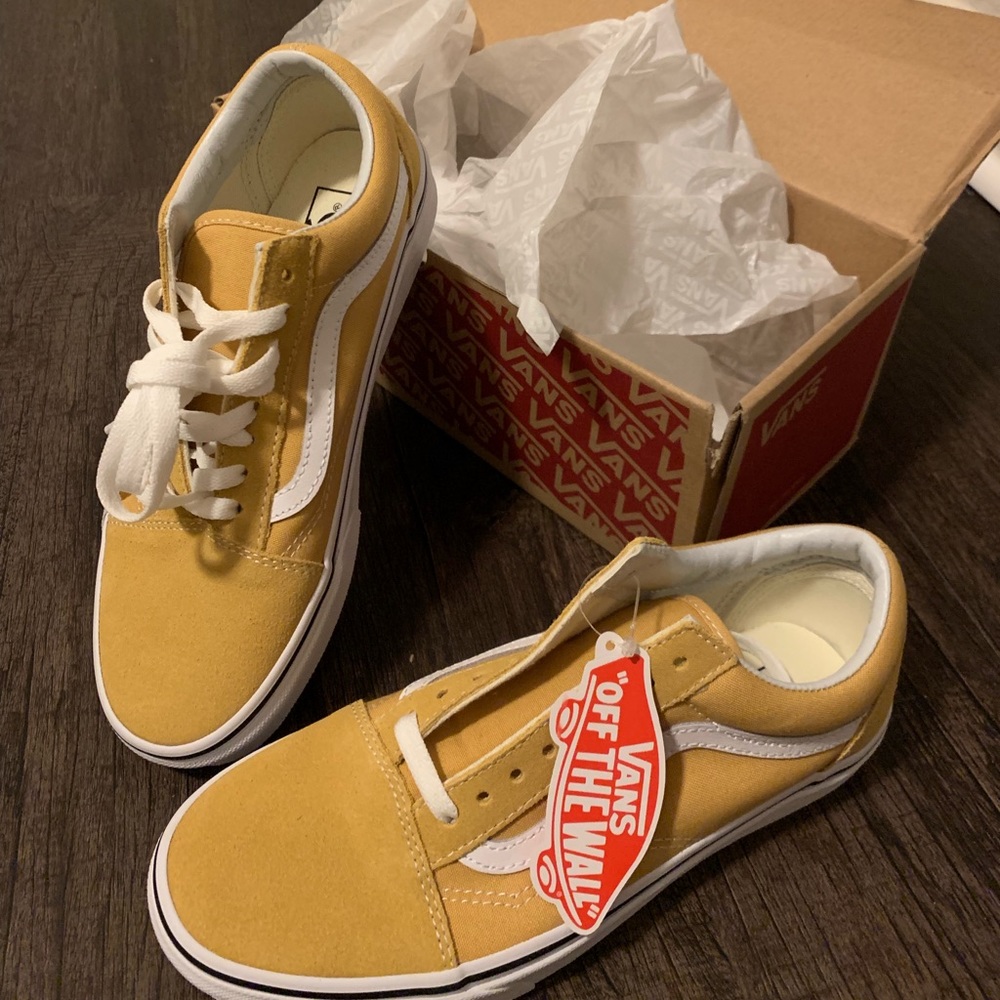Never worn Yellow Vans Old Skool